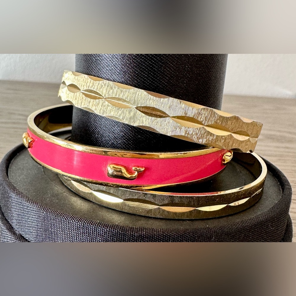 Vineyard Vines Raised Logo Bangle with 2 Additional Gold Bangles